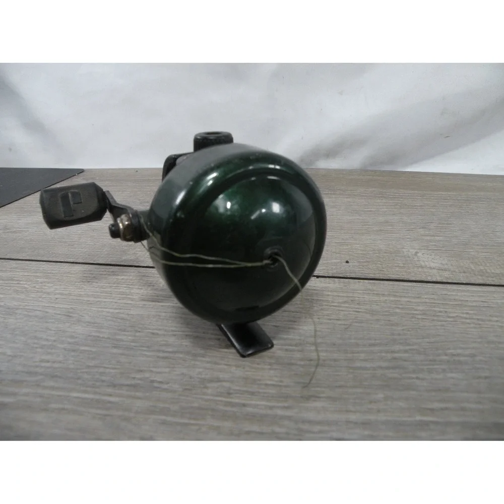 Johnson Century 45th Anniversary Edition Spincast Fishing Reel Green Black